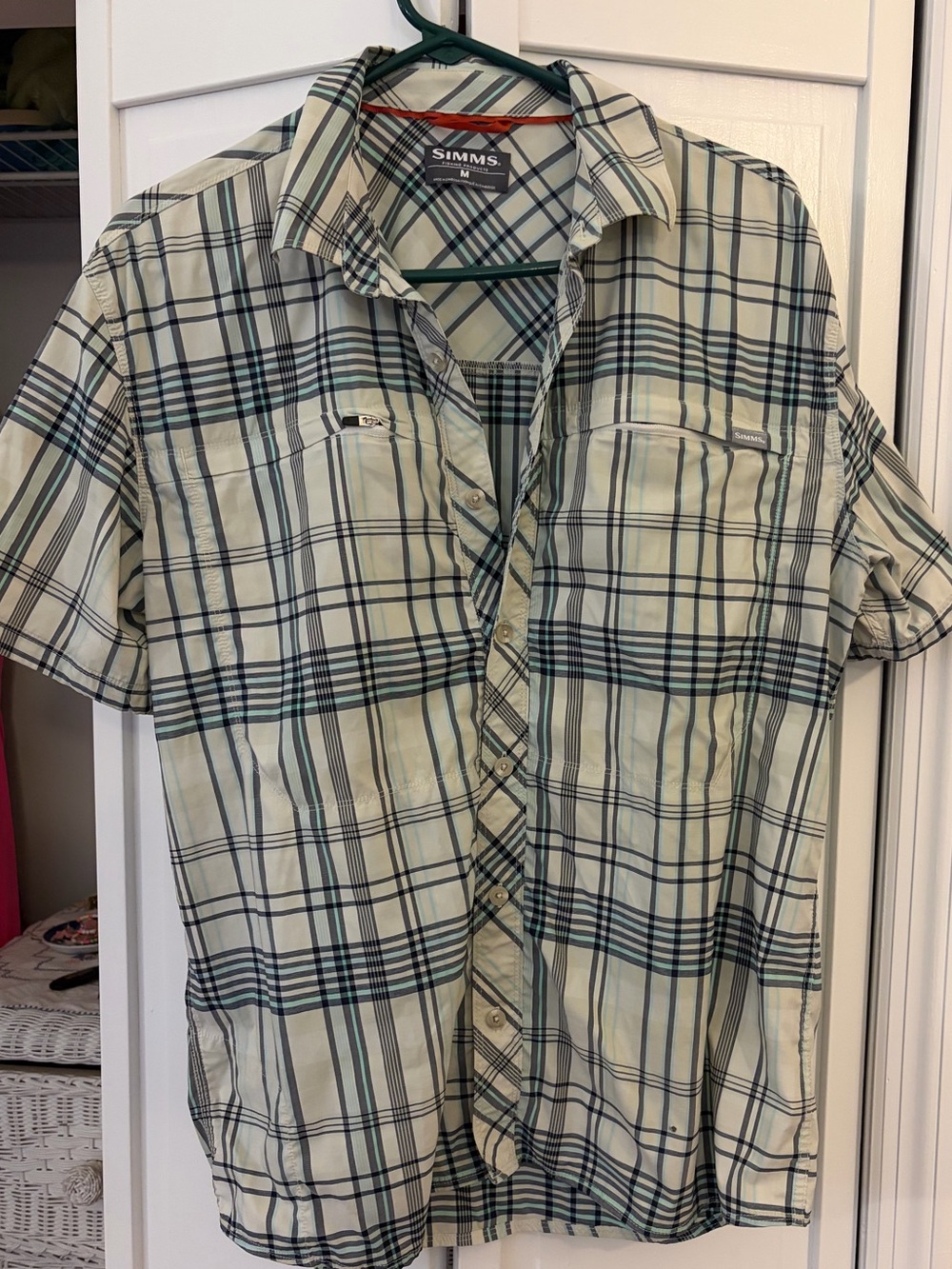 Simms Men's Short-Sleeve Plaid Button-Down Shirt in Cream and Green